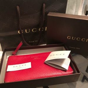 Gucci Wallet Pouch